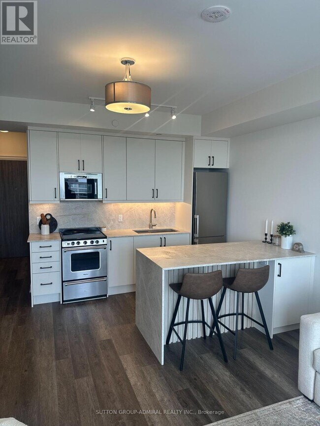 20 Gatineau Dr in Vaughan, ON - Building Photo - Building Photo
