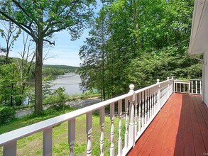 96 Sagamore Dr in Carmel, NY - Building Photo - Building Photo