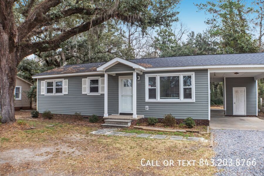 846 Savage Rd in Charleston, SC - Building Photo