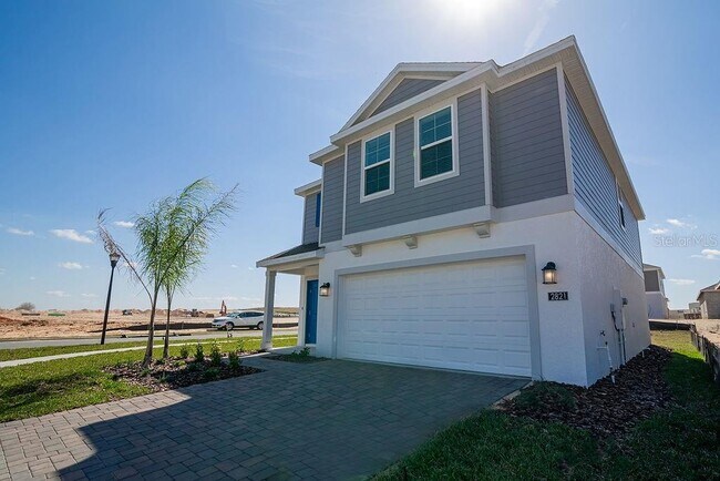2821 Armstrong Ave in Clermont, FL - Building Photo - Building Photo