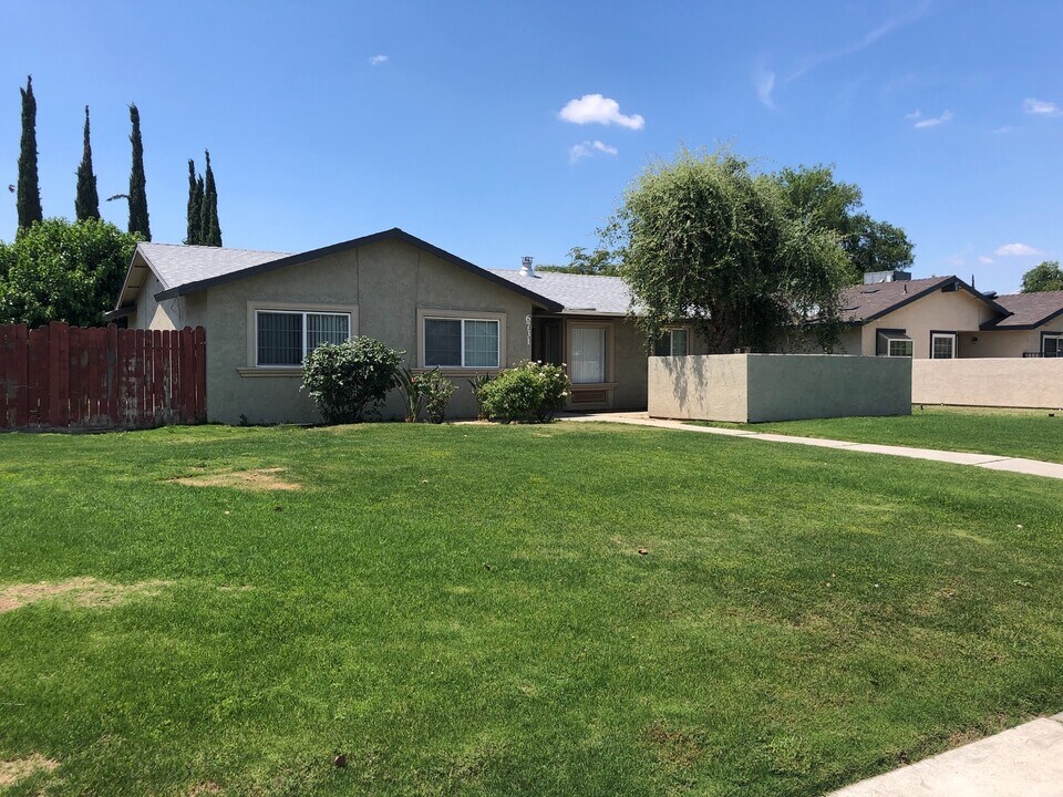 6731 Wilson Rd in Bakersfield, CA - Building Photo
