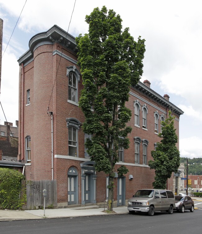4108-4110 Butler St in Pittsburgh, PA - Building Photo - Building Photo