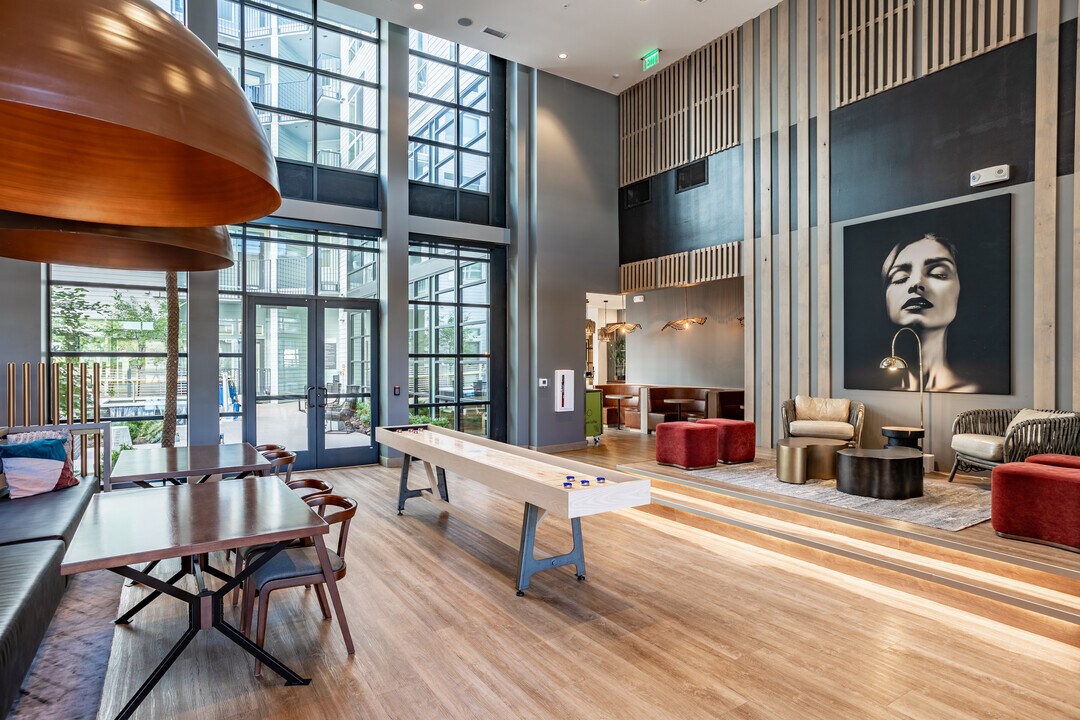 Traverse Apartments in Lakewood, CO - Building Photo