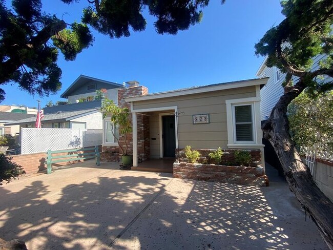 828 Avalon Ct in San Diego, CA - Building Photo - Building Photo