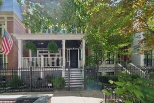 1441 W Wolfram St, Unit Garden in Chicago, IL - Building Photo