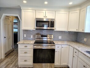 74 Thurlow Ave in Revere, MA - Building Photo - Building Photo