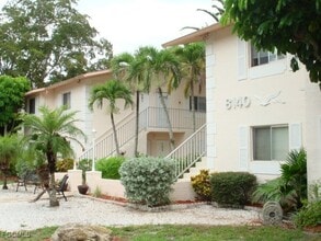 8140 Country Rd in Ft. Myers, FL - Building Photo - Building Photo