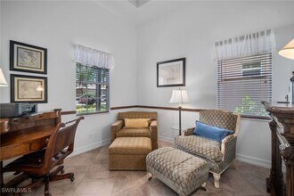 6476 Caldecott Dr in Naples, FL - Building Photo - Building Photo