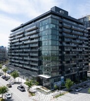 Solar Uniquartier – Eolia Apartments in Brossard, QC - Building Photo