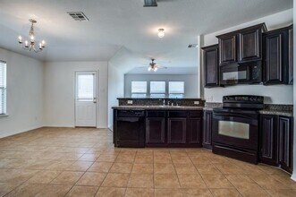143 Meadow Crest Dr in Princeton, TX - Building Photo - Building Photo
