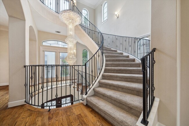 property at 607 Oakley St