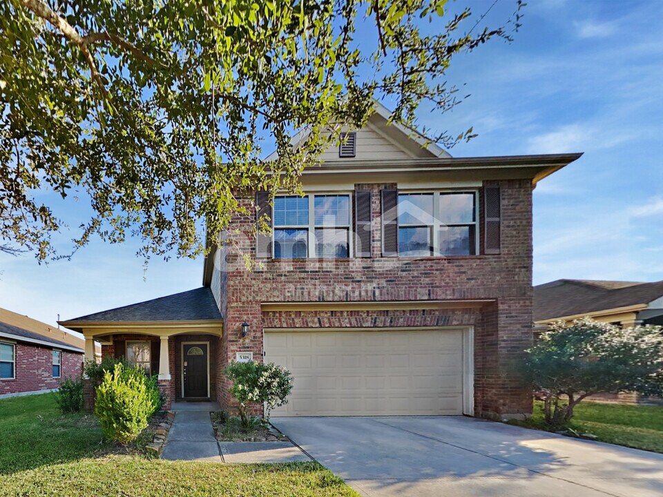 5318 Rio Dr in Baytown, TX - Building Photo