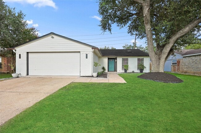 6814 Loch Langham Dr in Houston, TX - Building Photo - Building Photo