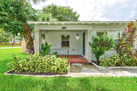 127 S 10th St in Fort Pierce, FL - Building Photo - Building Photo