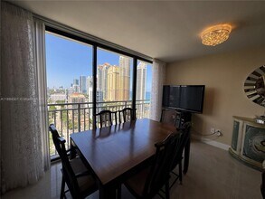 210 174th St in Sunny Isles Beach, FL - Building Photo - Building Photo