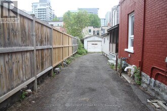 511 Cooper St in Ottawa, ON - Building Photo - Building Photo