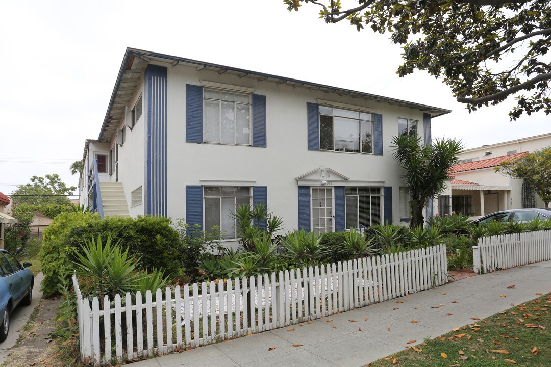 336 S Doheny Dr in Beverly Hills, CA - Building Photo