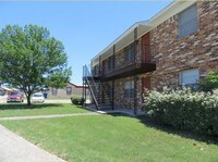 402/502 Mary Street in Copperas Cove, TX - Building Photo - Building Photo