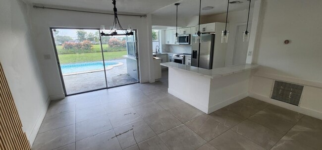 3508 NW 23rd St in Lauderdale Lakes, FL - Building Photo - Building Photo