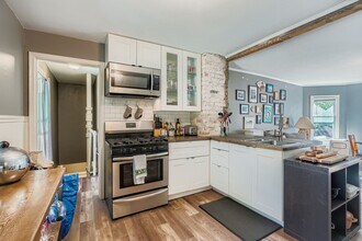 1000 26th Ave NE, Unit First floor (Unit 1) in Minneapolis, MN - Building Photo - Building Photo