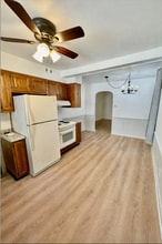 112 S Villa Dr in Evansville, IN - Foto de edificio - Building Photo