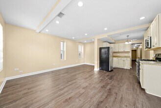 552 W Cullerton St in Chicago, IL - Building Photo - Building Photo