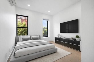 704 Eighth Avenue, Unit 3F in Brooklyn, NY - Building Photo - Building Photo