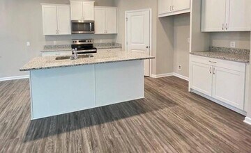 111 Millers Ln in Calhoun, GA - Building Photo - Building Photo