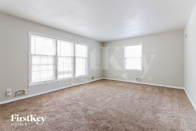 3508 S Leslie Ave in Independence, MO - Building Photo - Building Photo