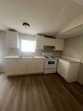 116 Tubbs Mountain Rd in Travelers Rest, SC - Building Photo - Building Photo