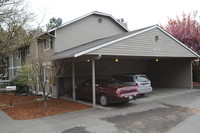 22307 76th Ave W in Edmonds, WA - Foto de edificio - Building Photo