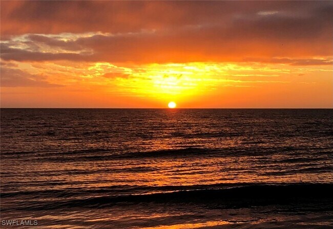 1910 Gulf Shore Blvd N