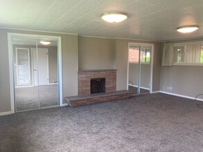 710 26th St in Springfield, OR - Building Photo - Building Photo