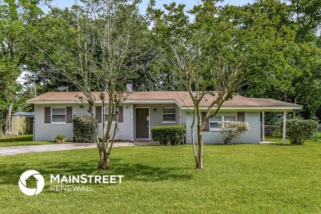 property at 7037 Red Robin Dr