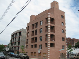 529-531 Maple St Apartments