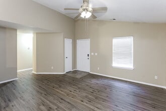 3084 Champion Ln SW in Concord, NC - Foto de edificio - Building Photo