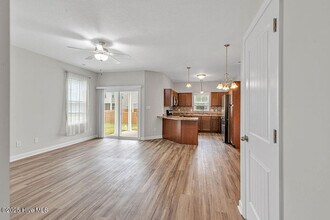 305 Otis Cv Ln in Jacksonville, NC - Building Photo - Building Photo