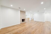 3927 Balcones Dr in Austin, TX - Building Photo - Building Photo