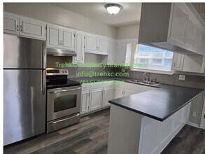 1860 E 76th St in Kansas City, MO - Building Photo - Building Photo