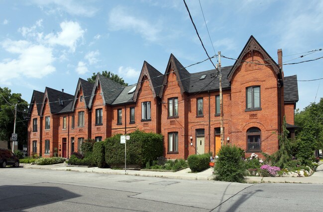 173-185 Mavety St in Toronto, ON - Building Photo - Primary Photo