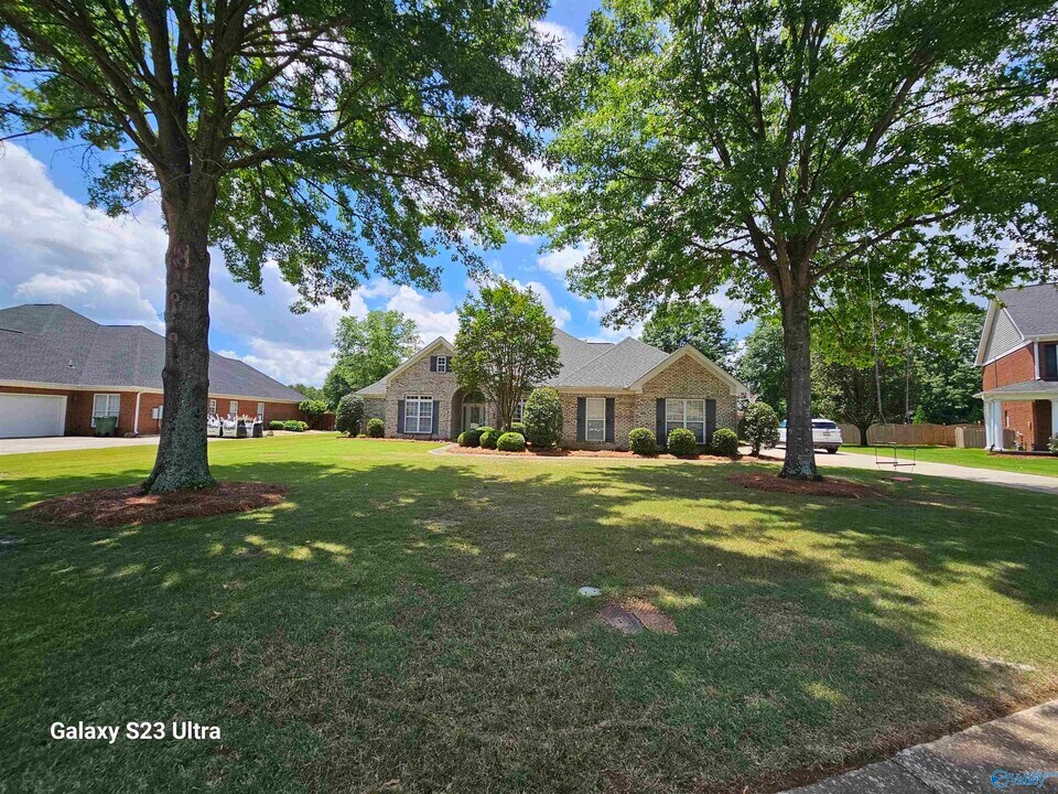 3204 Ashlar Trail SE in Owens Cross Roads, AL - Building Photo
