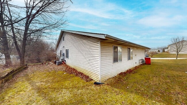 3140 Walden Pl in Grove City, OH - Building Photo - Building Photo