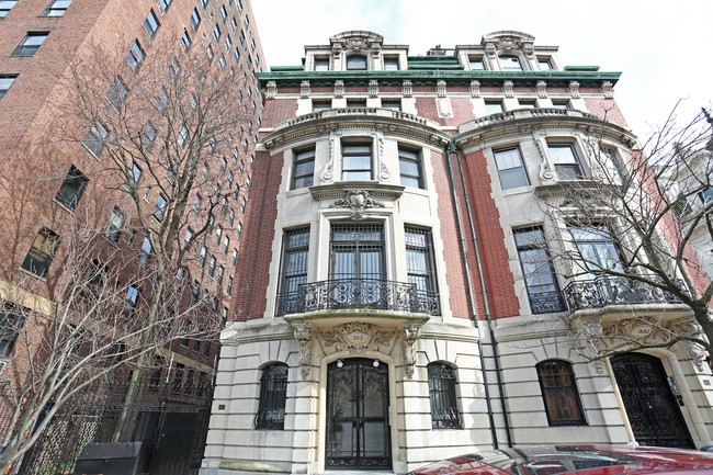 353 Riverside Dr in New York, NY - Building Photo - Building Photo