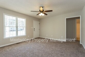 1021 Amber Acres Ln in Knightdale, NC - Building Photo - Building Photo