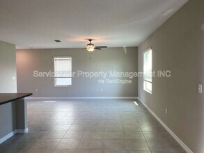 7504 Samuel Ivy Dr in Tampa, FL - Building Photo - Building Photo
