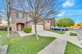 9004 Bird Brook Ln in Austin, TX - Building Photo - Building Photo