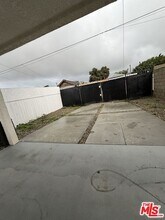 8624 Graham Ave, Unit A in Los Angeles, CA - Foto de edificio - Building Photo