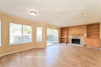 20325 Calhaven Dr in Santa Clarita, CA - Foto de edificio - Building Photo