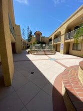 430 South Niagara Street in Burbank, CA - Building Photo - Building Photo