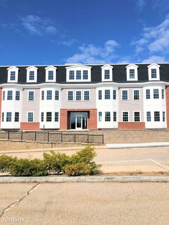 2 French Ave in Braintree, MA - Building Photo